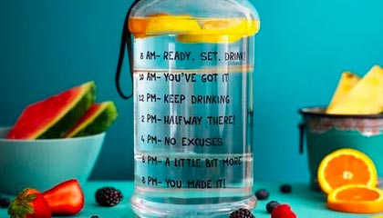 匈牙利大获全胜，提前确保小组第一